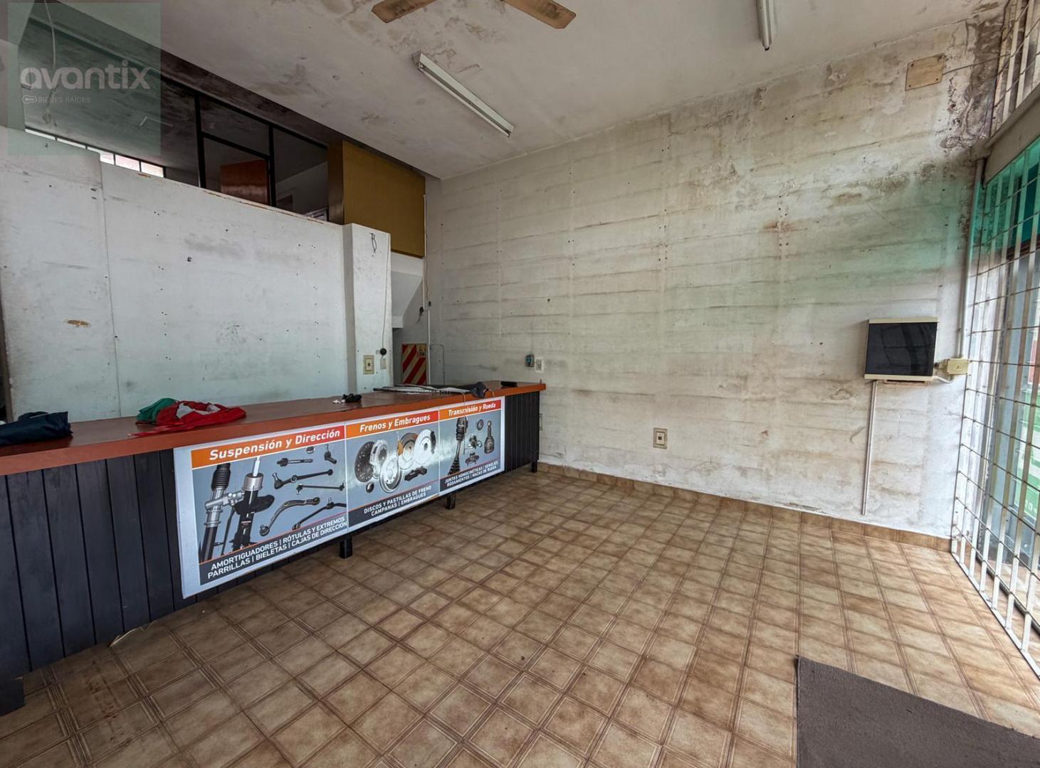 Foto de Local comercial en alquiler y venta sobre Av. Ernesto Salva, imagen 4