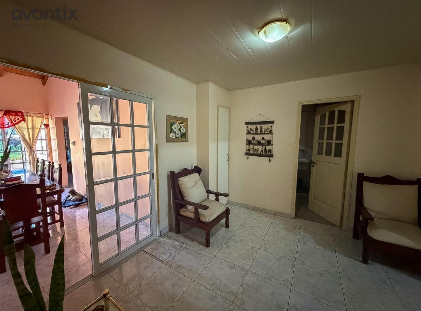 Foto de Amplia casa de 3 habitaciones en barrio 9 de Julio, imagen 2