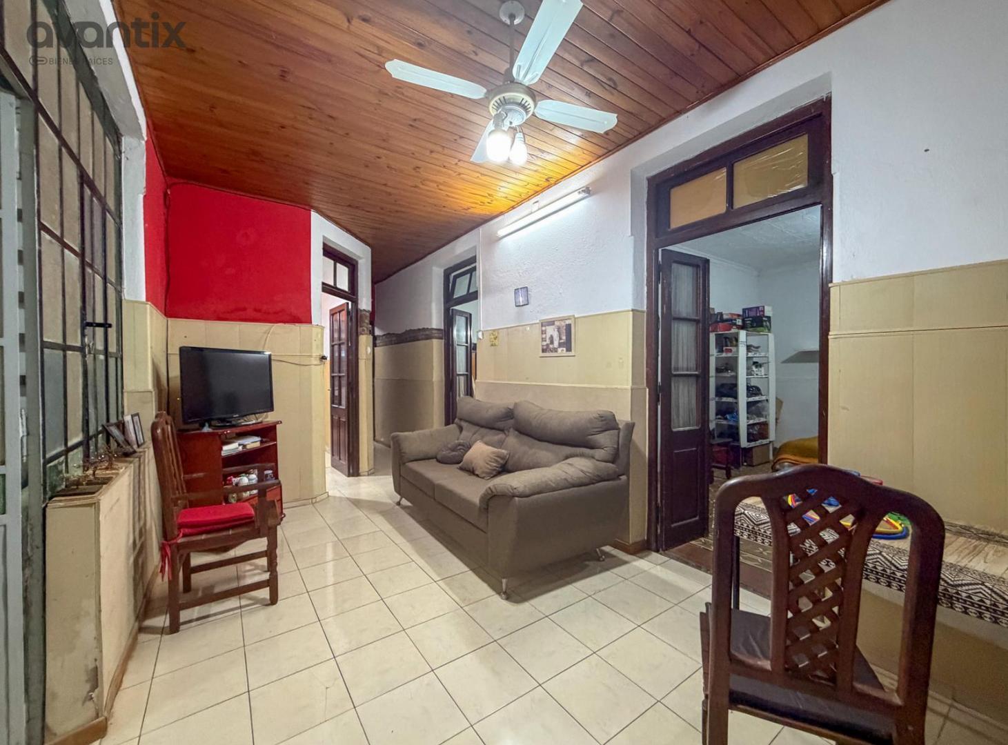 Foto de Casa con 2 habitaciones y garaje en alquiler y venta, imagen 2