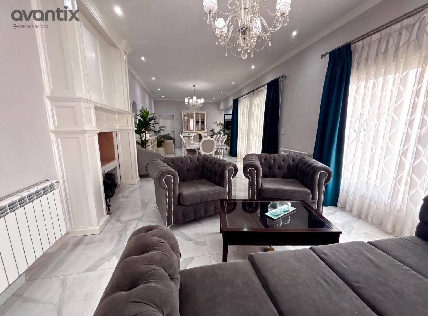 Foto de Casa de categoría con 5 dormitorios, pileta y local comercial en pleno, imagen 2