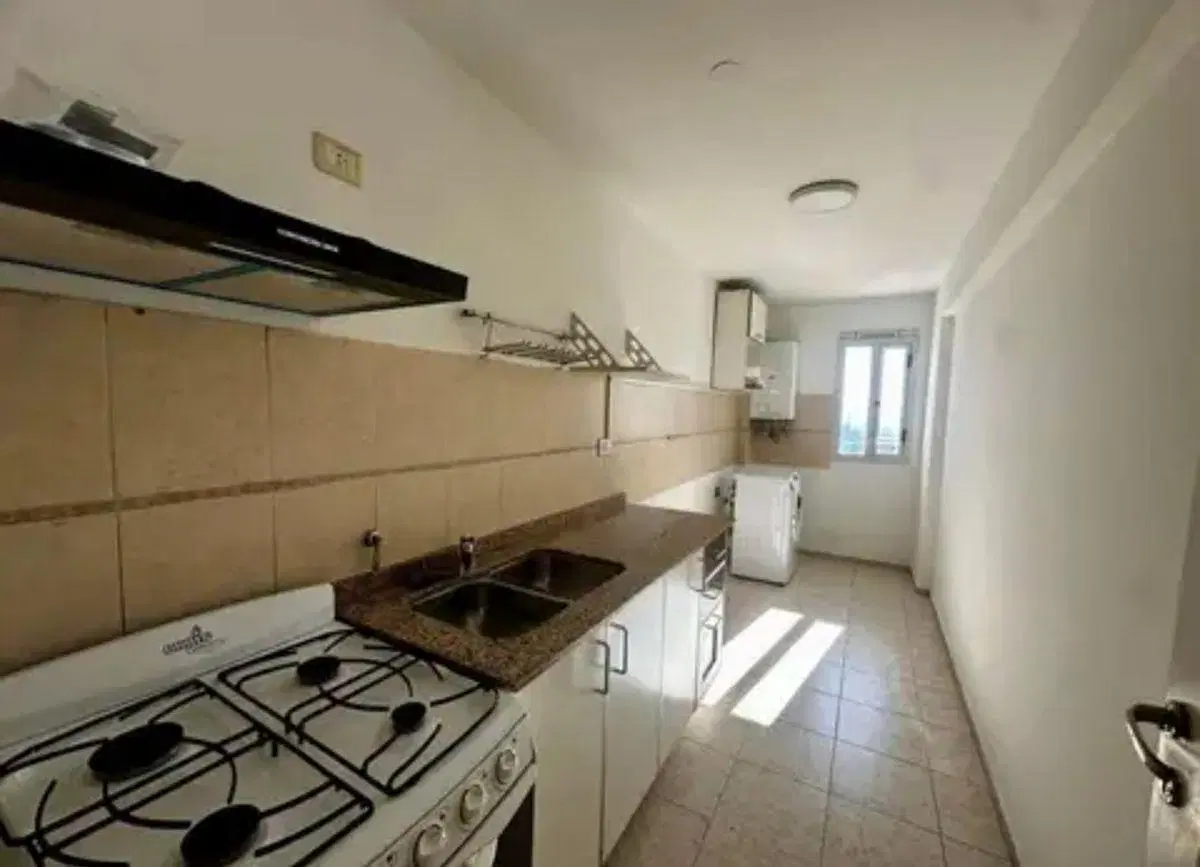 En venta departamento de 3 dormitorios en Villasol 2