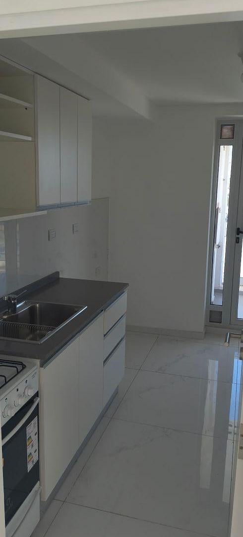 Foto de En venta departamento de 2 dormitorios con cochera en LA DIVA ., imagen 3