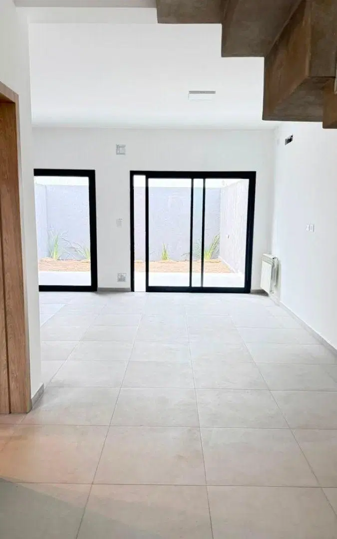 La Paya 2 a estrenar 3 dorm uno en suite, tender, lav indep, escrit 2
