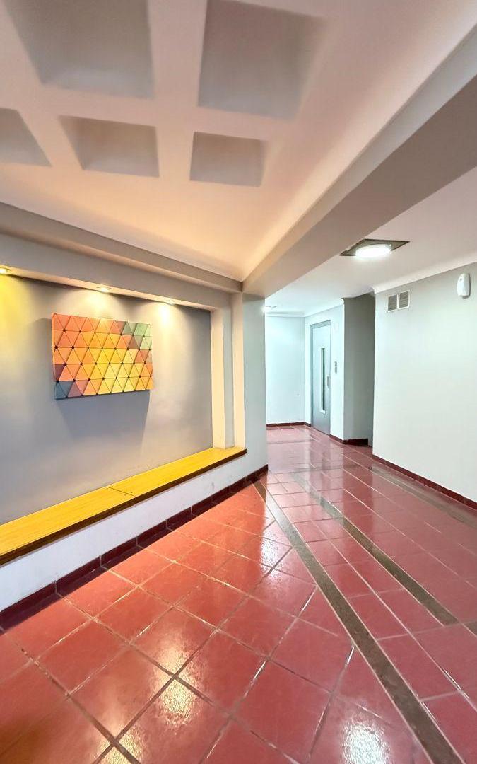 Foto de Nueva Cordoba, a mts Plaza España gran balcón!, imagen 3