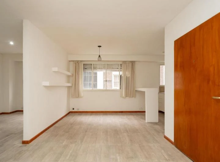 Renovado semipiso dos ambientes en Retiro 2