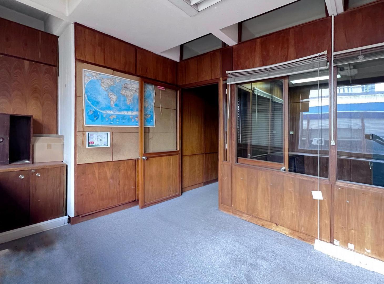 Foto de VENTA OFICINA GALERIA JARDIN CON COCHERA- PISO 3, imagen 5