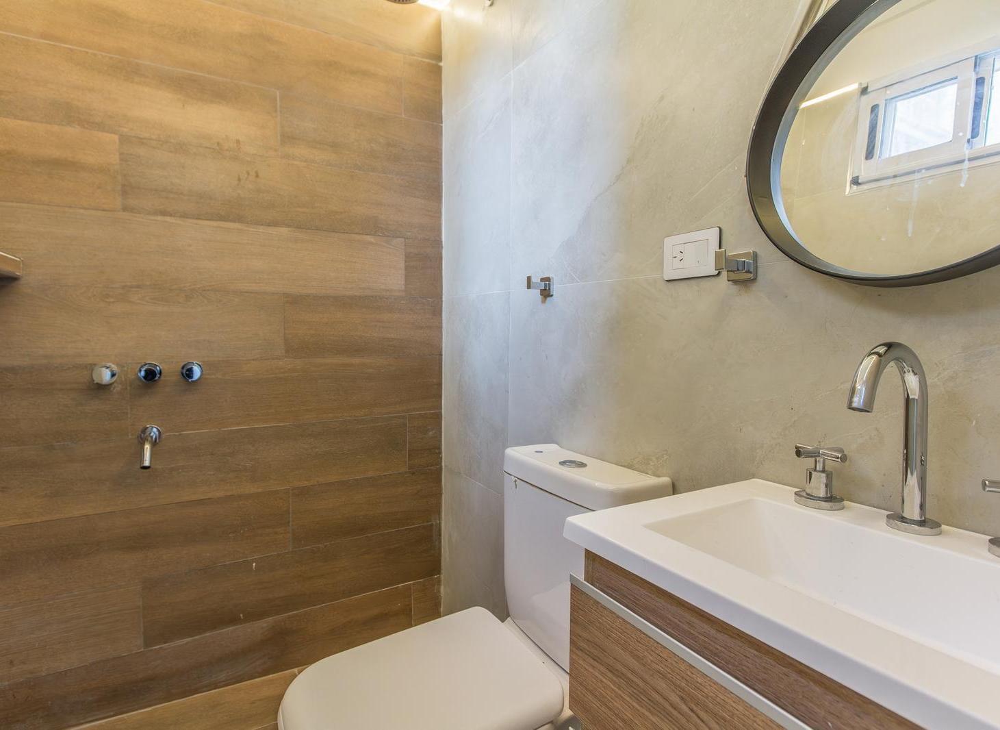 Foto de SEMIPISO 3amb 2baños RECICLADO A NUEVO c/baulera en RECOLETA, imagen 2