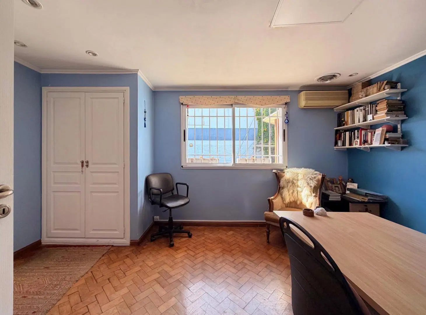 Casa de Categoría 6 Amb. Piscina y 3 Cocheras | Barrio Alas, Rodeado de Verde 3
