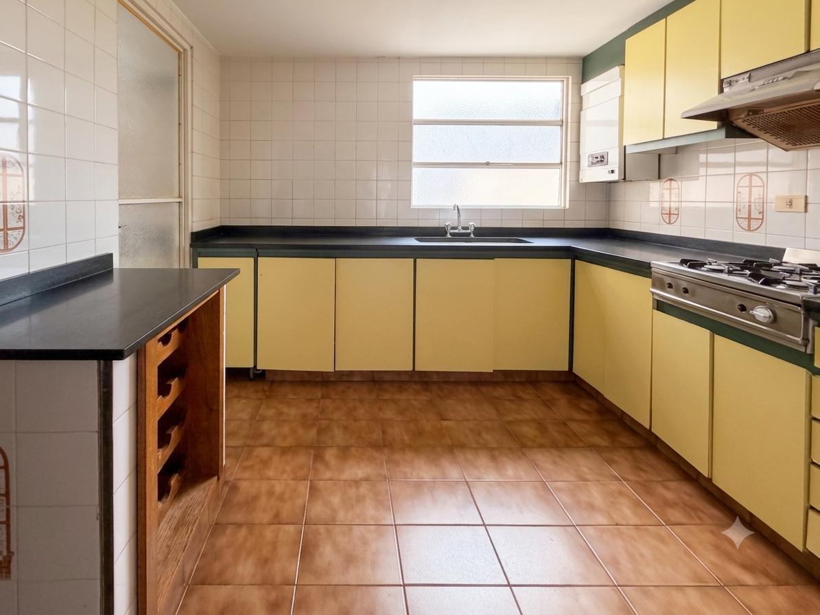 Foto de VENTA DEPARTAMENTO 4 AMBIENTES CON DEPENDENCIA EN CABALLITO, imagen 2