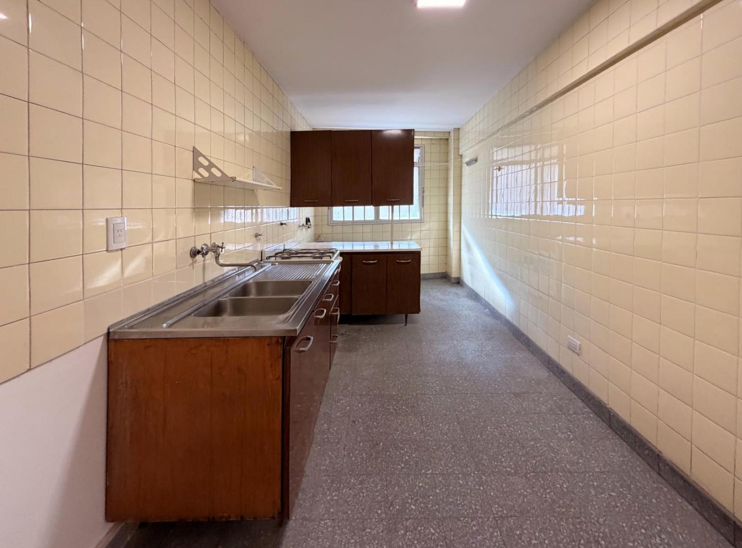 Foto de VENTA SEMIPISO 3 AMBIENTES C/TOILETTE EN CABALLITO - BALCON-LUMINOSO, imagen 5