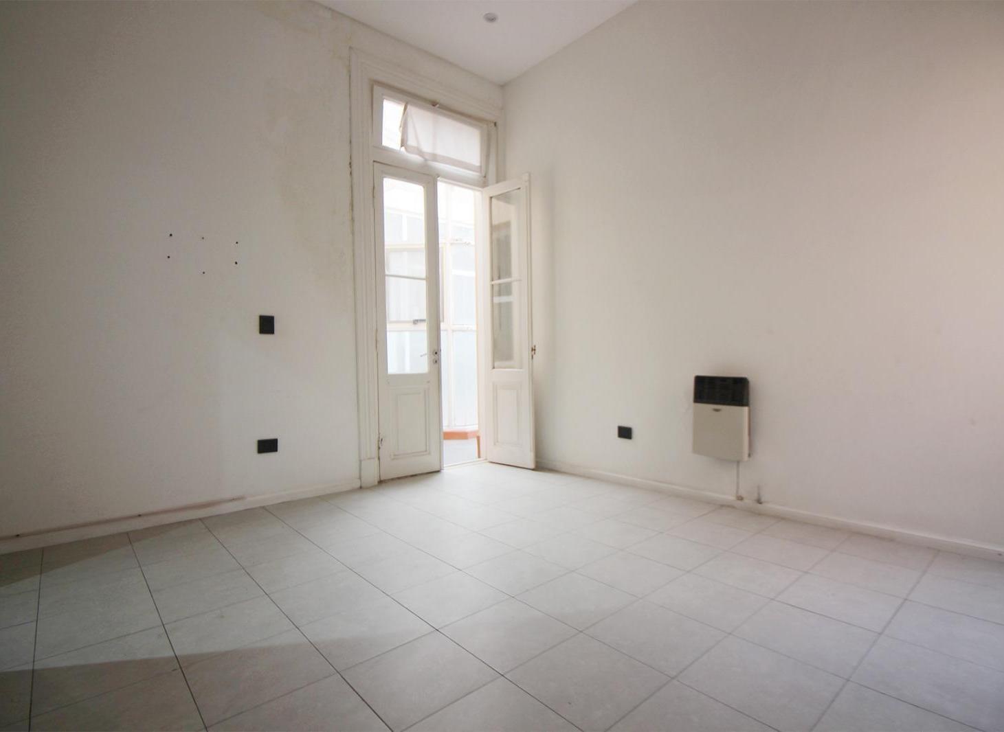 Foto de VENTA TRES PH EN BLOQUE EN BALVANERA, imagen 3