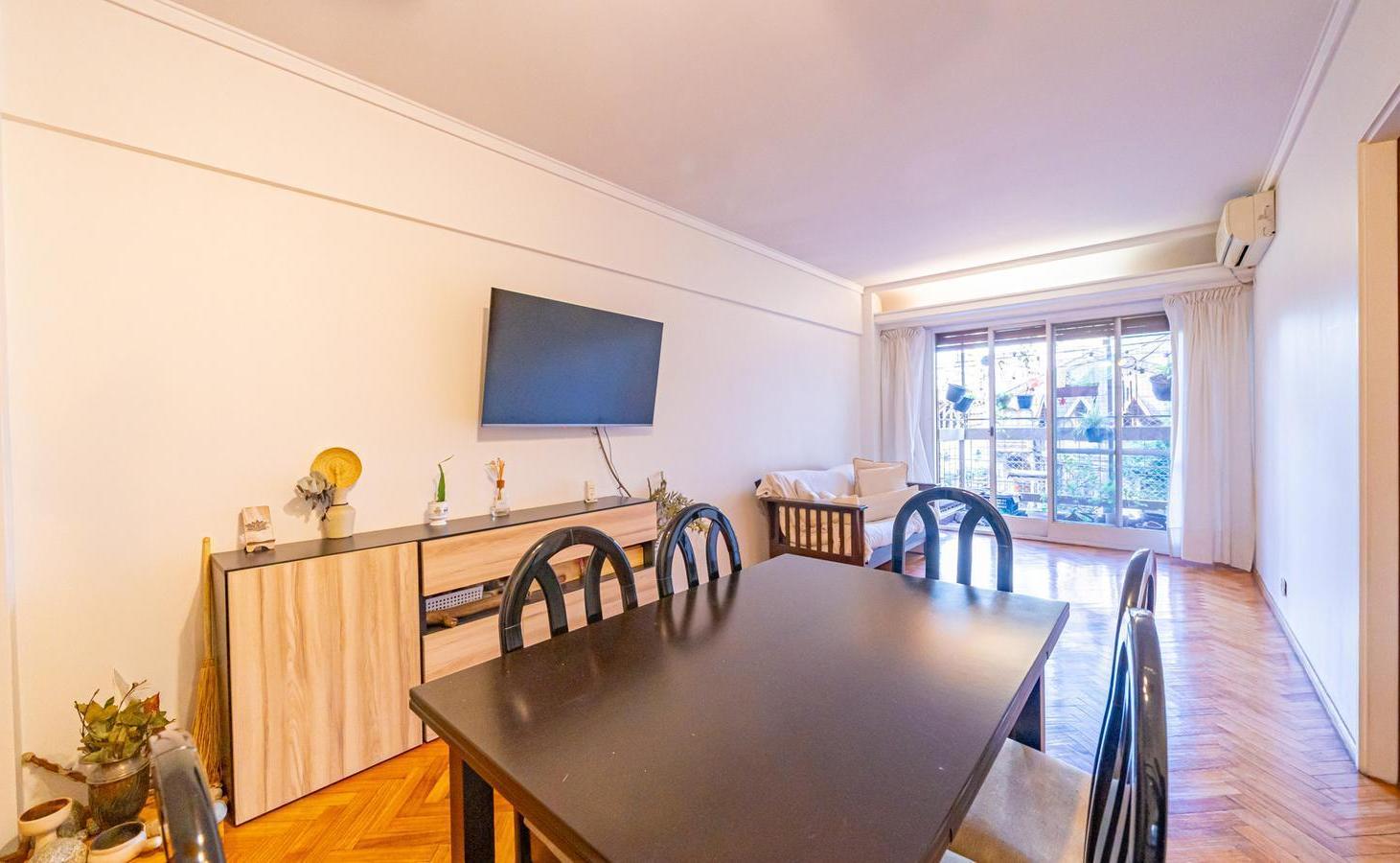 Foto de VENTA DEPARTAMENTO 4 AMBIENTES CON COCHERA EN CABALLITO, imagen 2