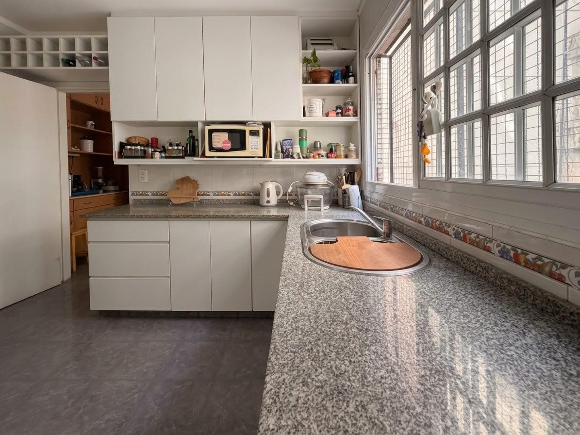 Foto de VENTA DEPARTAMENTO 4 AMBIENTES CON COCHERA EN PALERMO, imagen 2