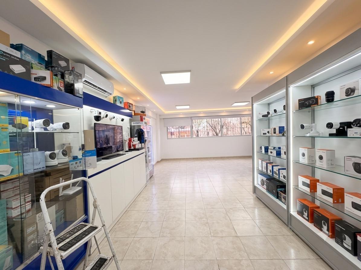 Foto de VENTA MONOAMBIENTE CON COCHERA INCLUIDA - BALCON EN BARRACAS, imagen 3