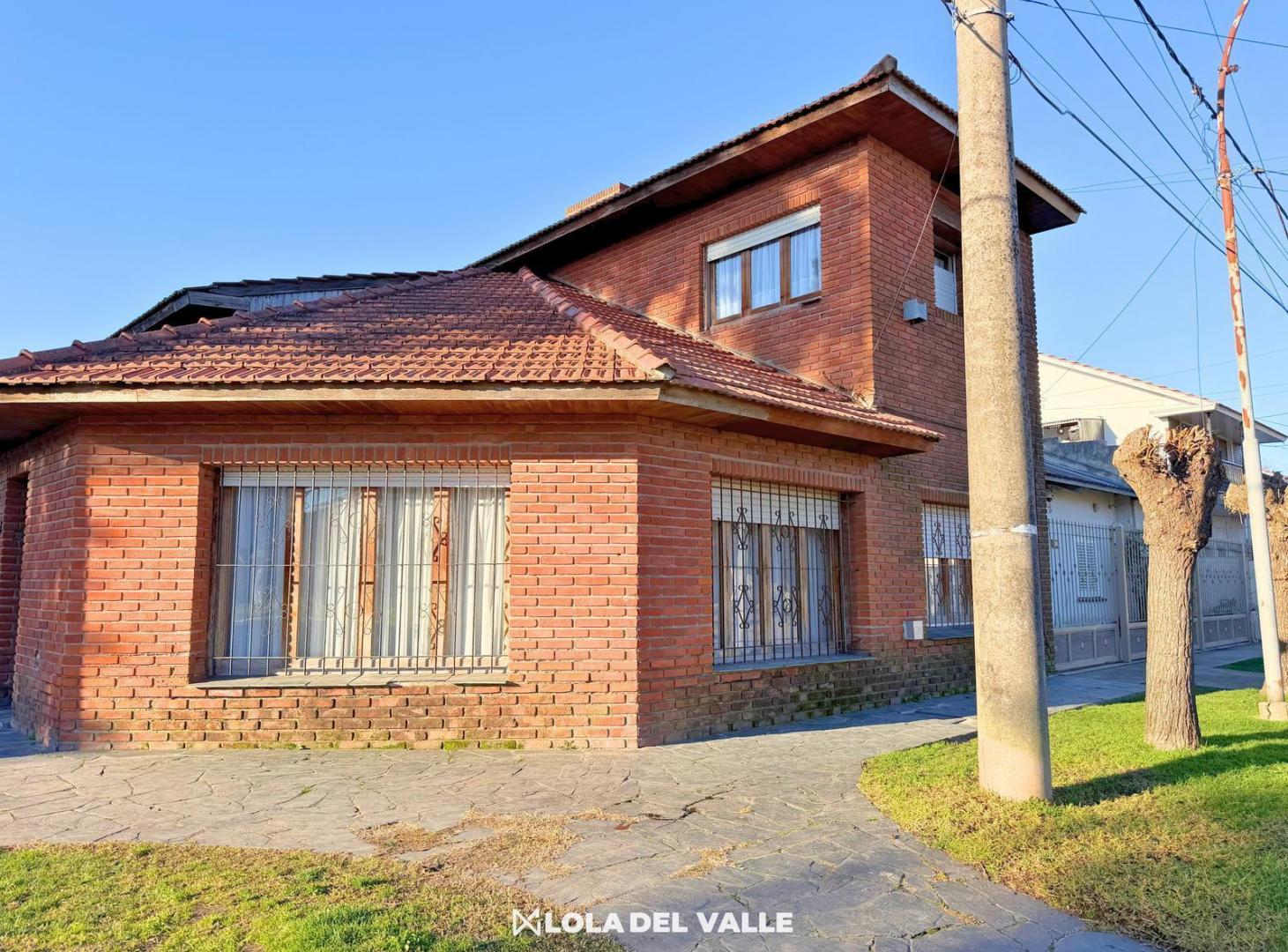 Foto de Casa 4 ambientes en Venta en Santa Monica, Mar del Plata, imagen 2