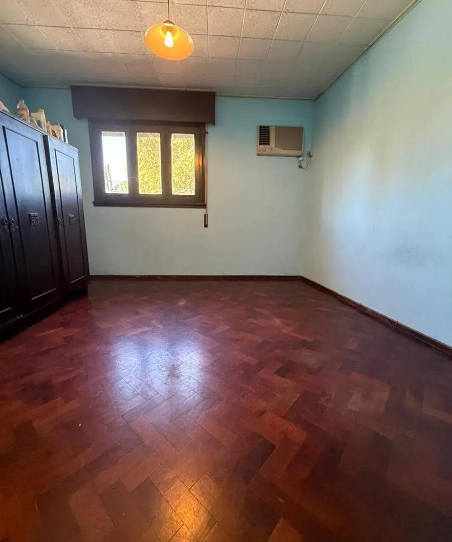 Casa en planta alta Alsina 2200 1