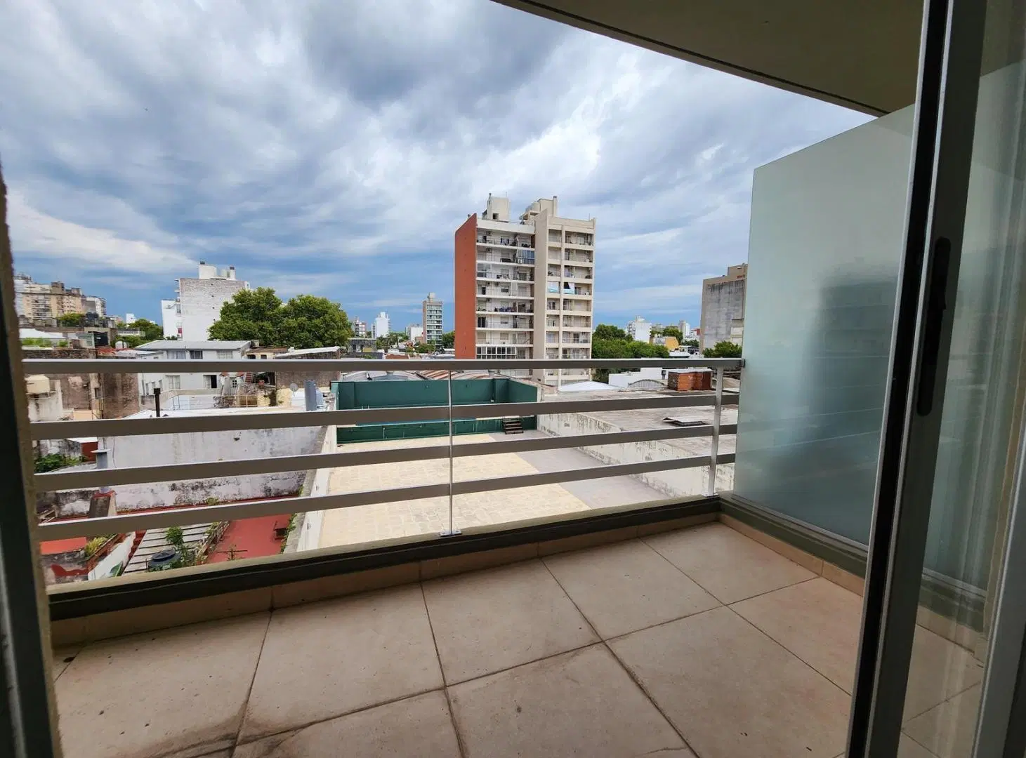 Departamento a estrenar en Caffetara 1000 con cochera y pileta 8