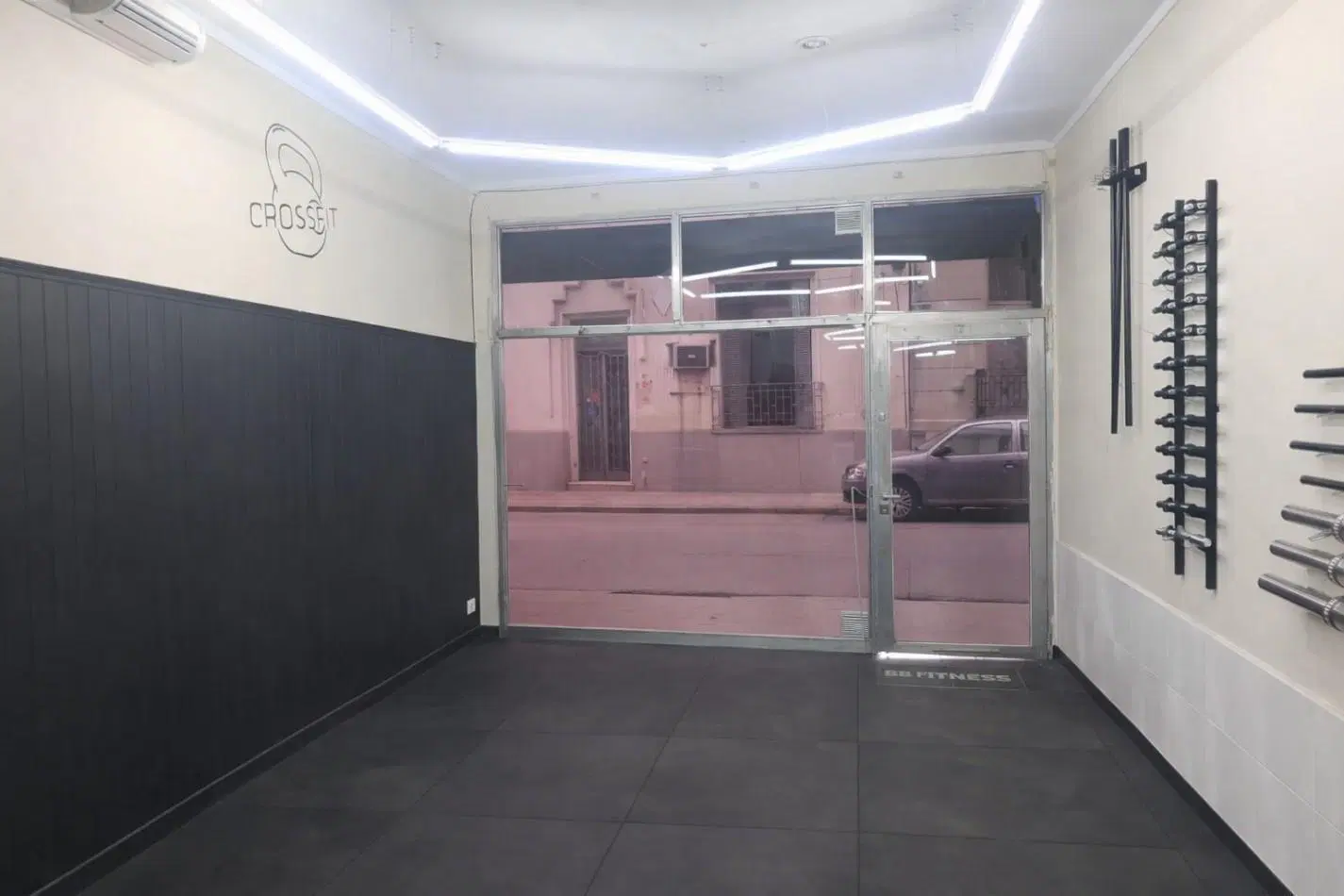 Local Comercial 100m2, 25 de MAYO 2814 1