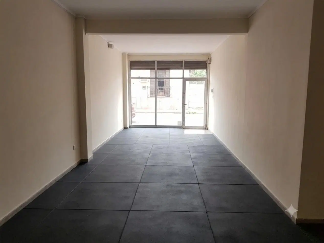 Local Comercial 100m2, 25 de MAYO 2814 2