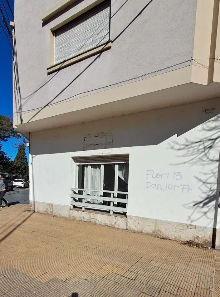 ALQUILER ESQUINA 2 DORM SANTIAGO DEL ESTERO Y AV. FREYRE 5