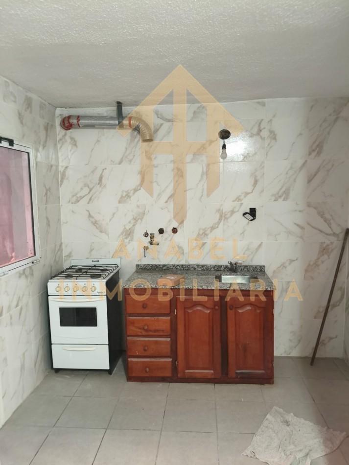 Foto de DEPARTAMENTO RENOVADO LAS FLORES 2, imagen 1