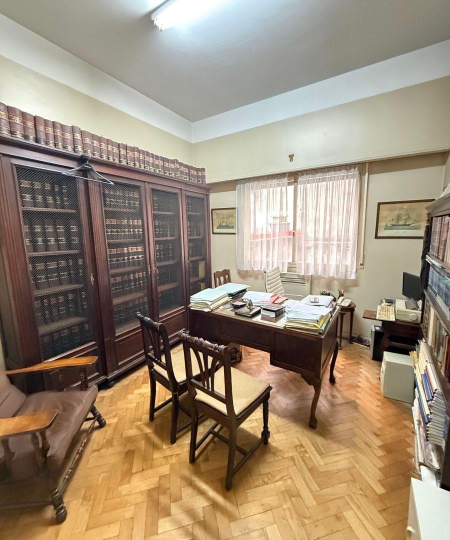 Foto de MONTEVIDEO AL 600 | APTO OFICINA | 4 AMBIENTES + DEPENDENCIA | 83 m² |, imagen 4