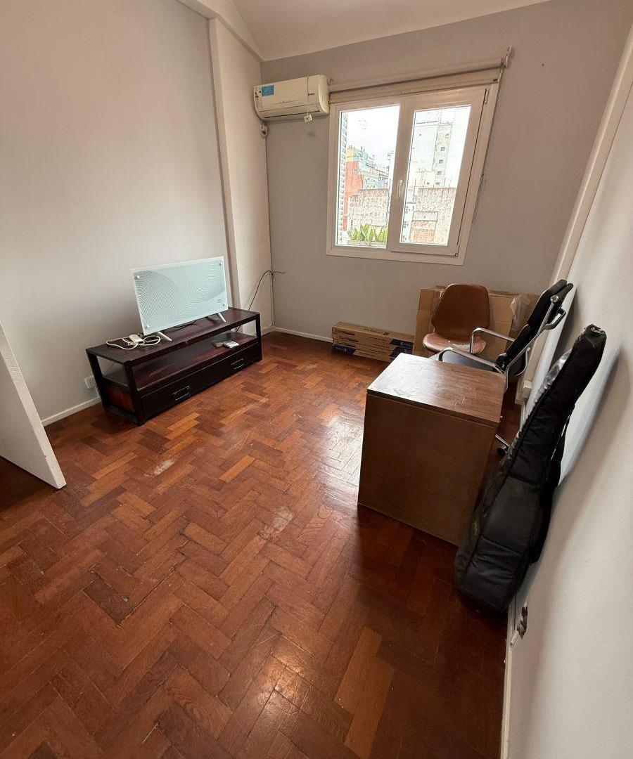 Foto de Venta | Piso alto | 3 ambientes al frente | Balvanera / Congreso, imagen 1