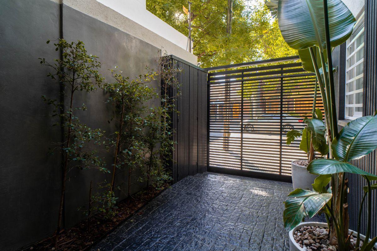Foto de PH ESTILO CASA DE 4 AMBIENTES A ESTRENAR, CON BALCONES Y TERRAZA, imagen 1