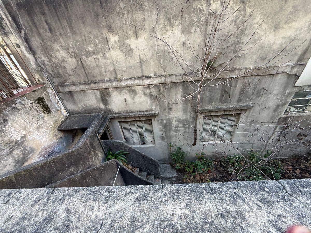 Foto de CASA DE 5 AMBIENTES SOBRE LOTE PROPIO – PARA REFACCIÓN INTEGRAL, imagen 5