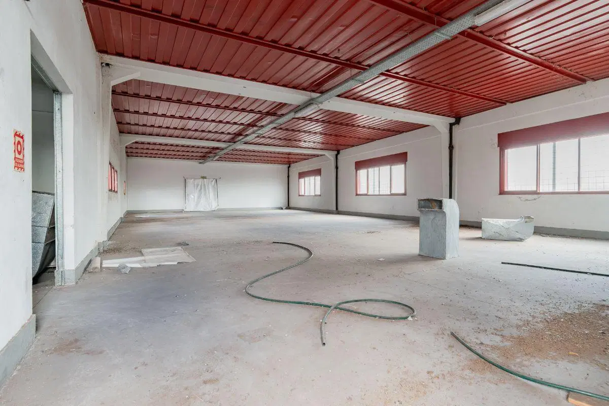 Galpón de 1.100 m² en Avellaneda Centro – Excelente Logística y Playa Privada 5