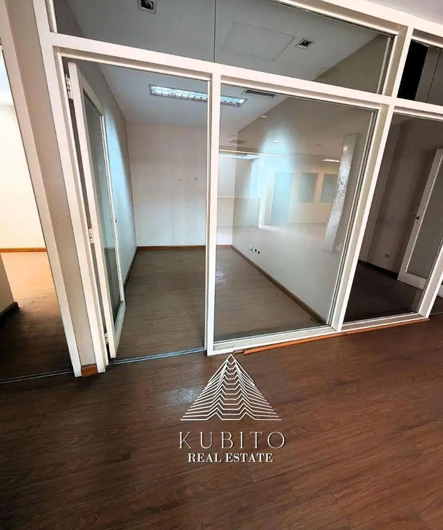 Imponente Edificio Corporativo en Block de Estilo Clásico – San Telmo 2