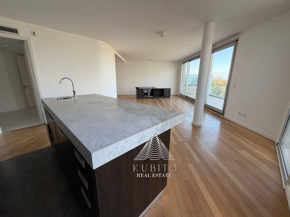 Foto de Exclusivo Penthouse en Forum Puerto Madero con Cochera y Baulera, imagen 1