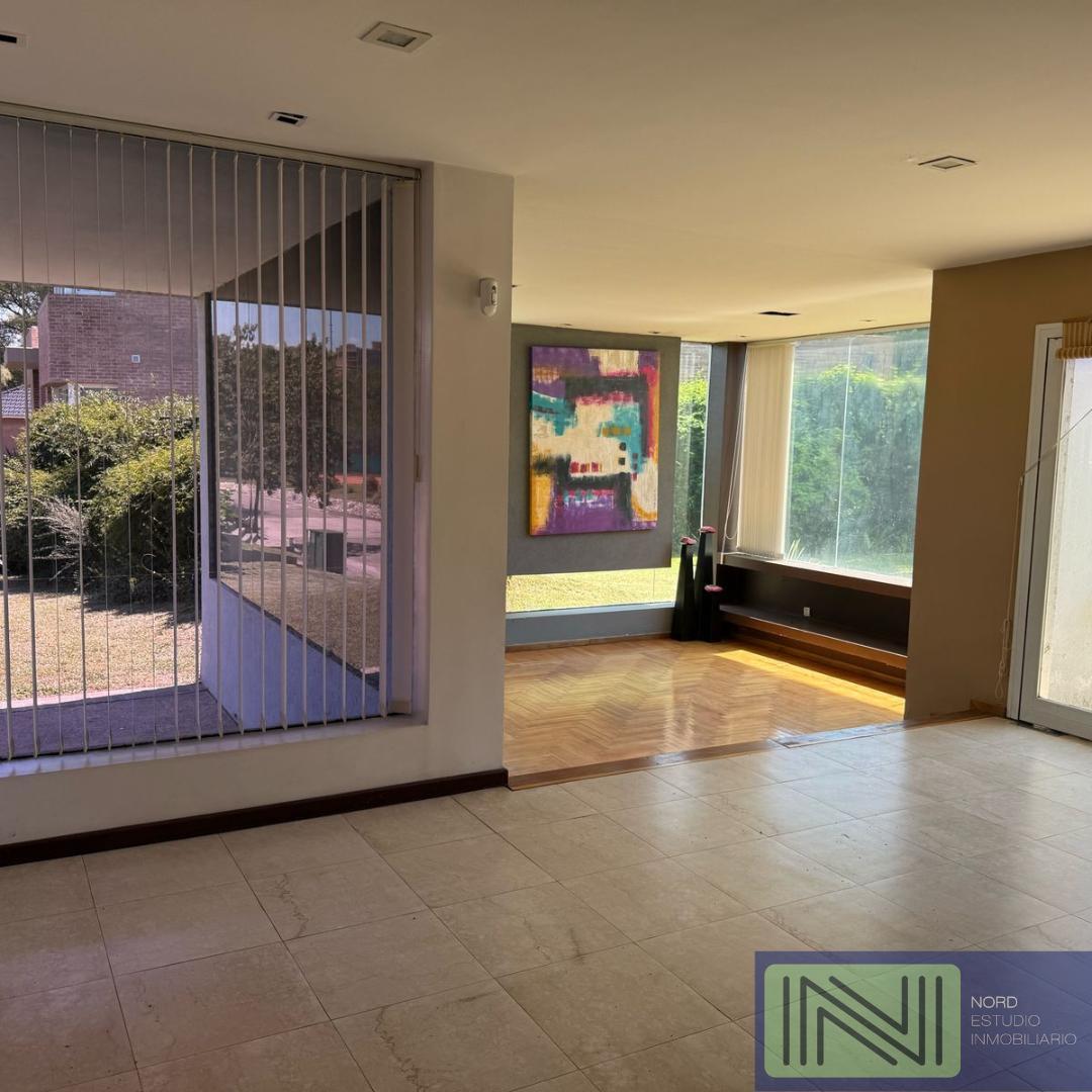 Casa 3 Dorm. en Venta - Country Barrancas 4