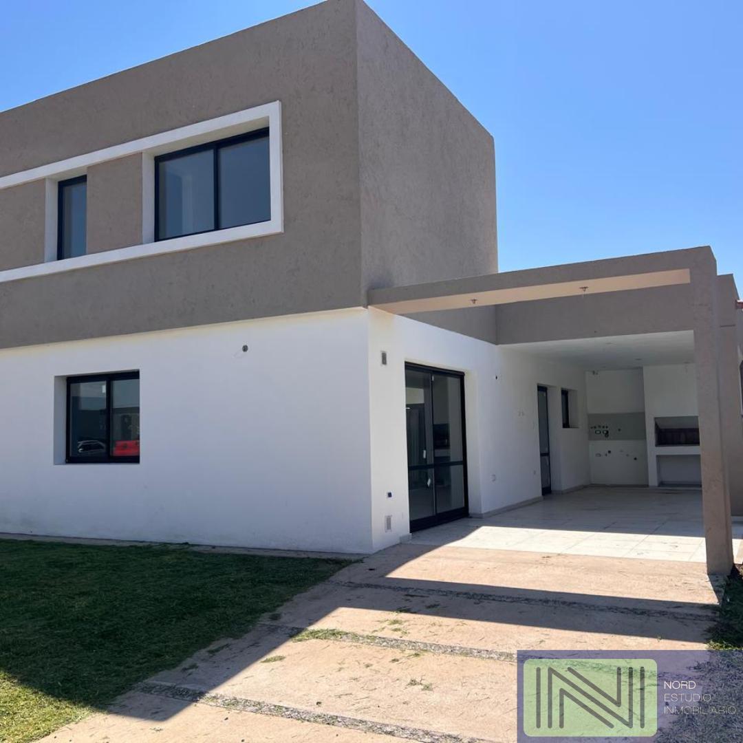 CASA EN DOCTA MALAGUEÑO ETAPA 3, 3 DORMITORIOS FRENTE A ESPACIO VERDE