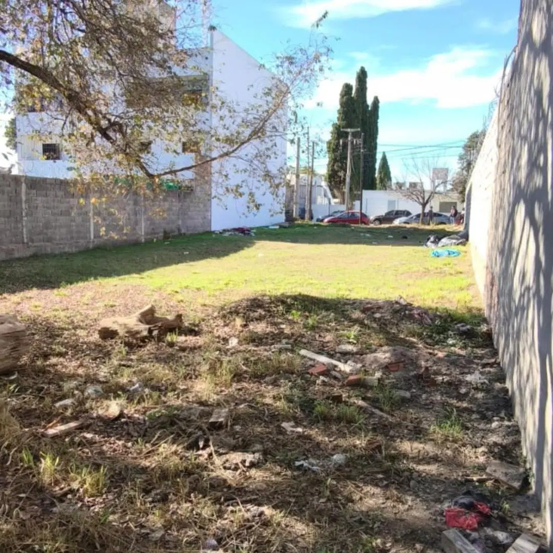 LOTE EN VENTA BARRIO LAS PALMAS 5