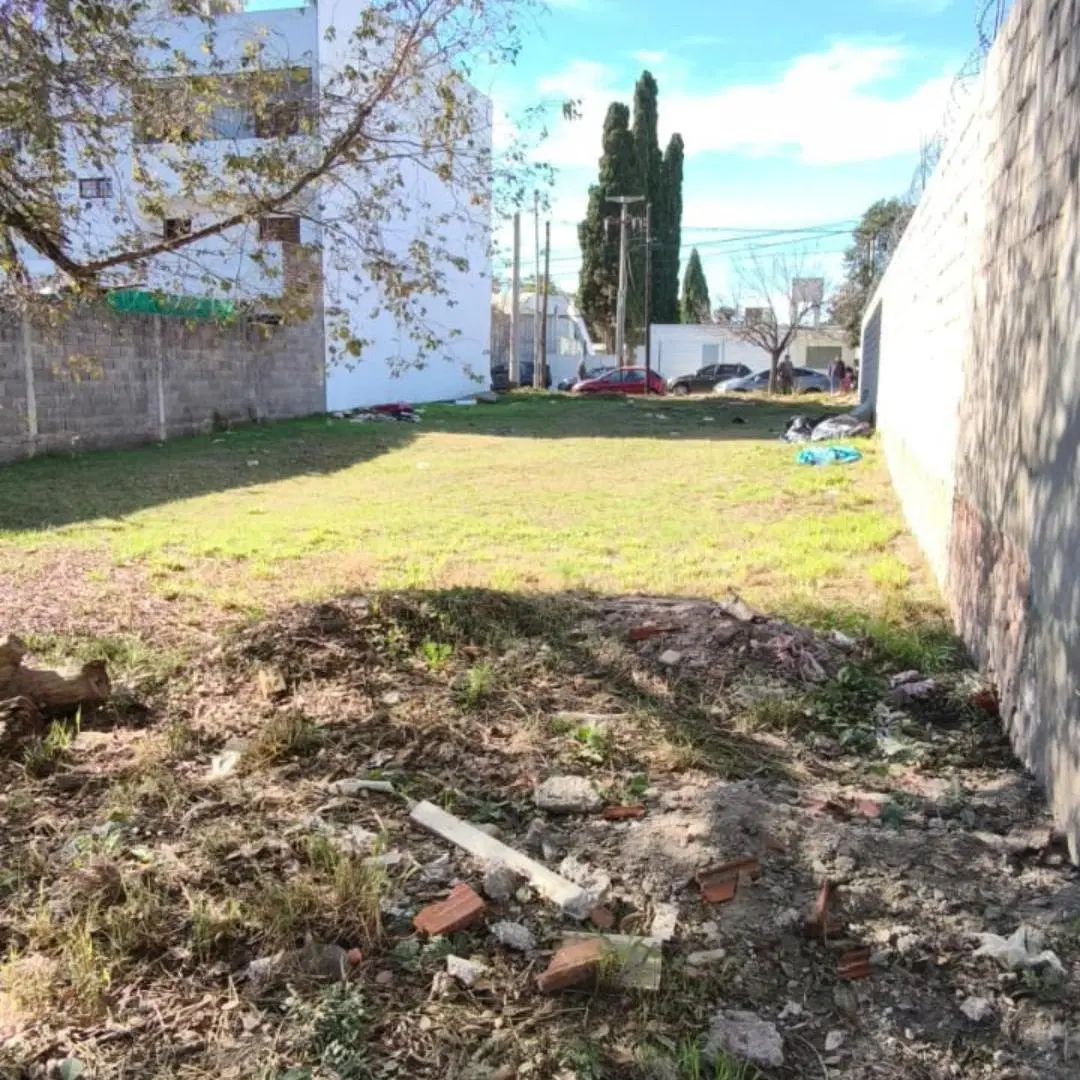 LOTE EN VENTA BARRIO LAS PALMAS 4