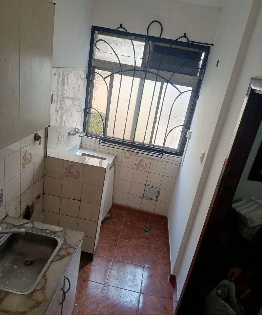 Departamento 2 ambientes, a mtrs de la clínica la trinidad y San Juan de Dios 3