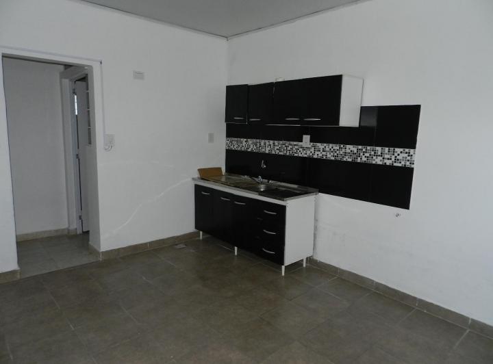 Alquiler SANTO TOME Depto 1 dormitorio y cochera 4