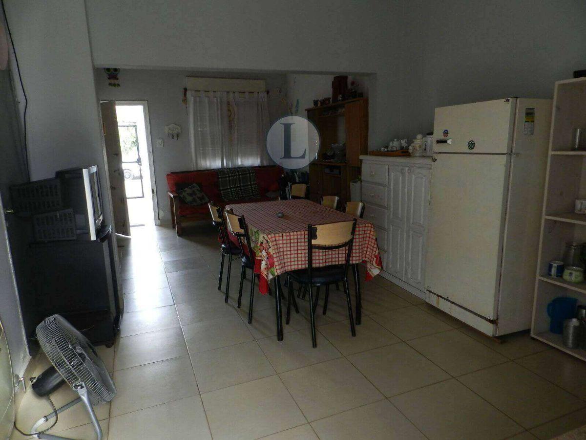 Foto de VENTA Casa de 2 dormitorios, ubicada en calle Saavedra, imagen 4