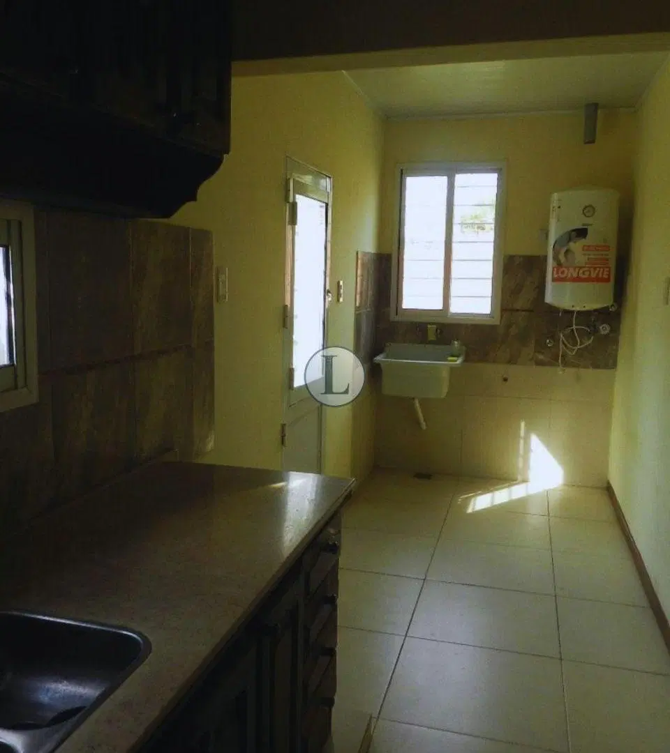 Se ALQUILA casa de dos habitaciones | Dr. Ulibarrie 1031 Santo Tome 5