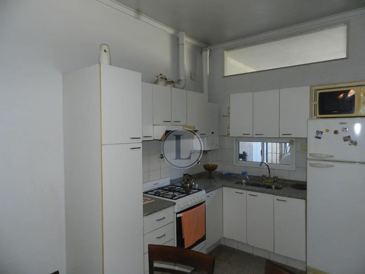 Foto de Venta Casa y Departamento en planta alta , Centenario 2216 , Santo tome, imagen 1