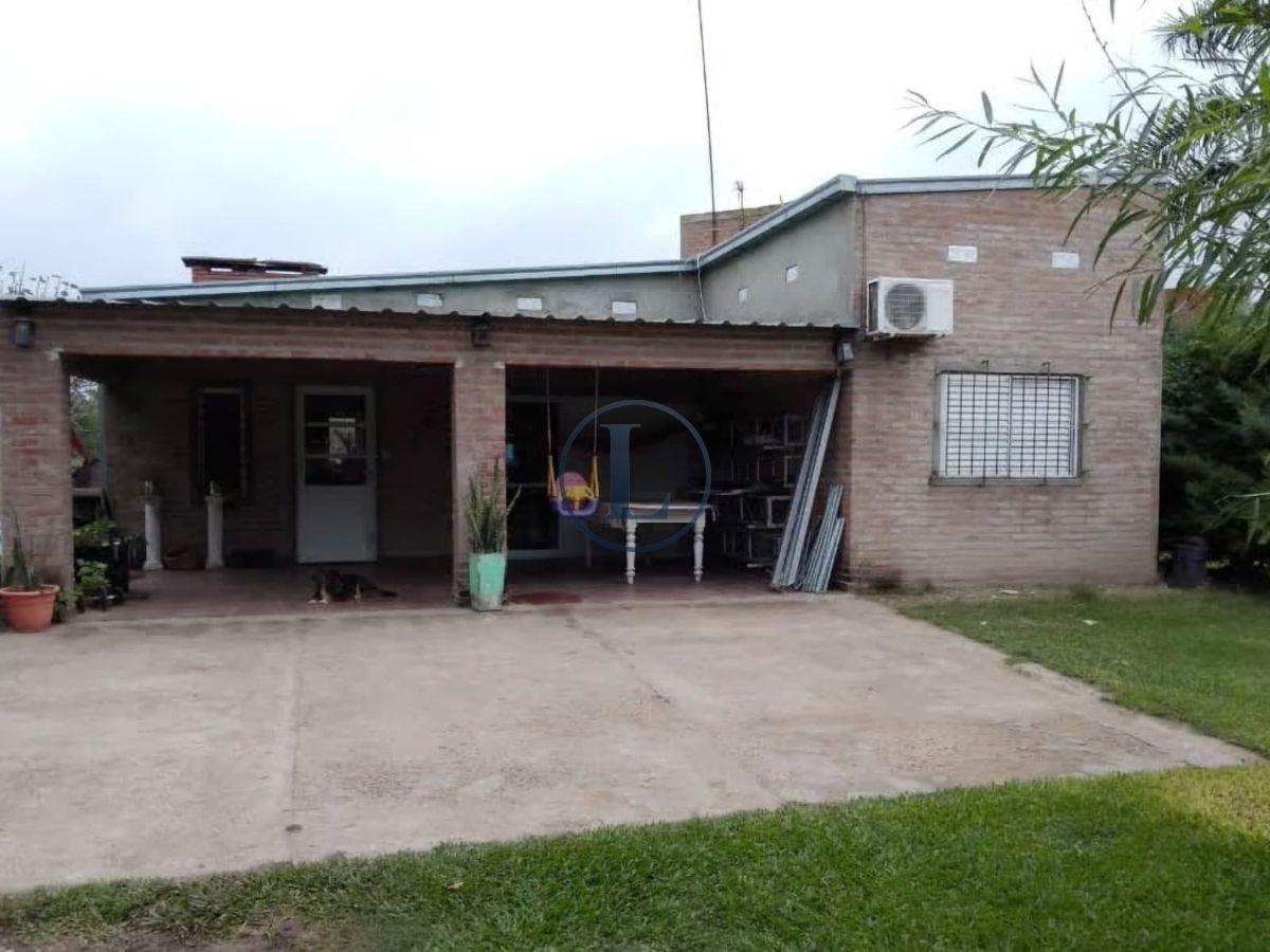 Foto de Venta Casa Quinta terreno 15x55 Sauce Viejo, imagen 2