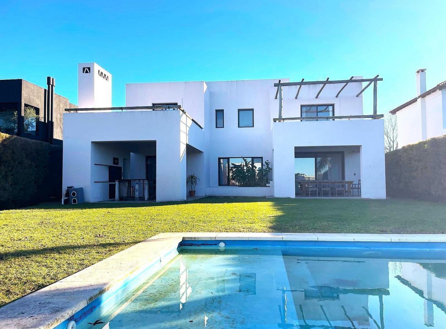 Casa en venta a la laguna, San Marco Villanueva, Tigre