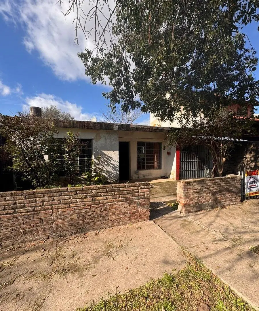 Casa en Granadero Baigorria 5