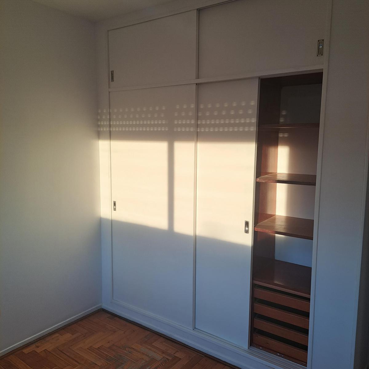 Dueño Vende Dpto 3amb C/balcon Ctfte. Super Luminoso! 1