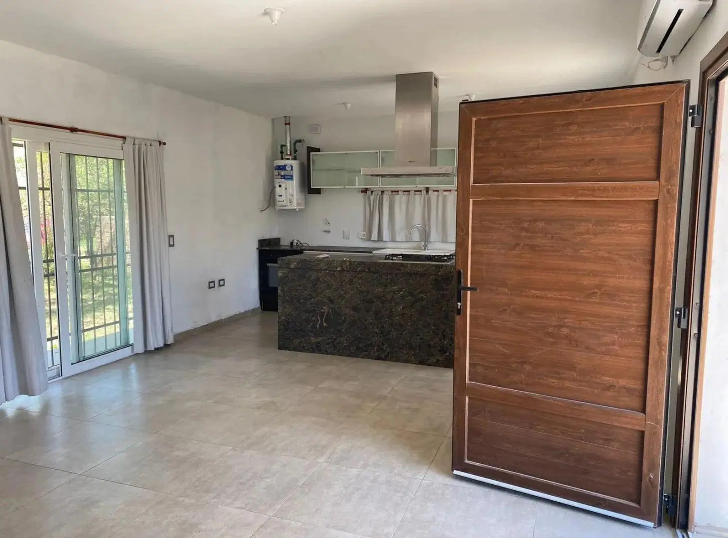 Hermosa Casa en Rio Ceballos 8