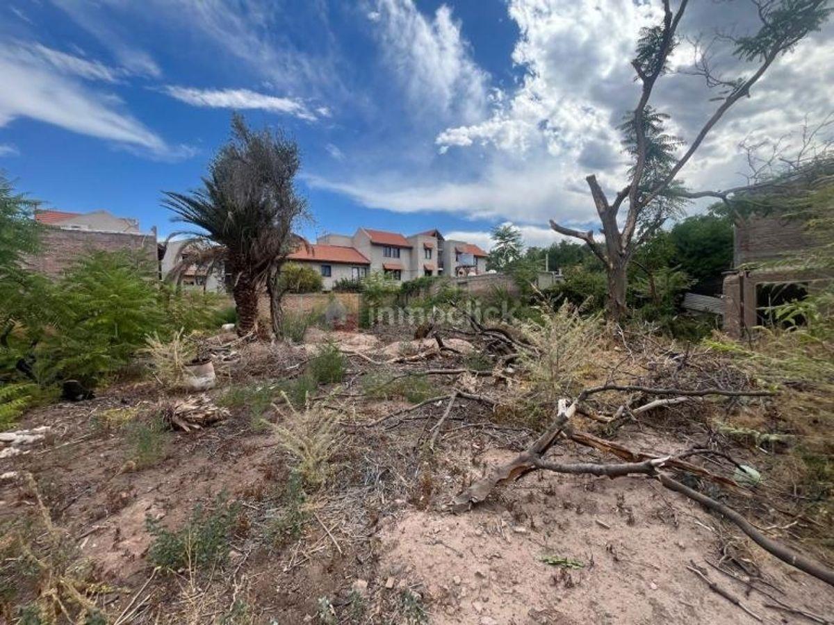 PROYECTA VENDE AMPLIO TERRENO ZONA AREA FUNDACIONAL