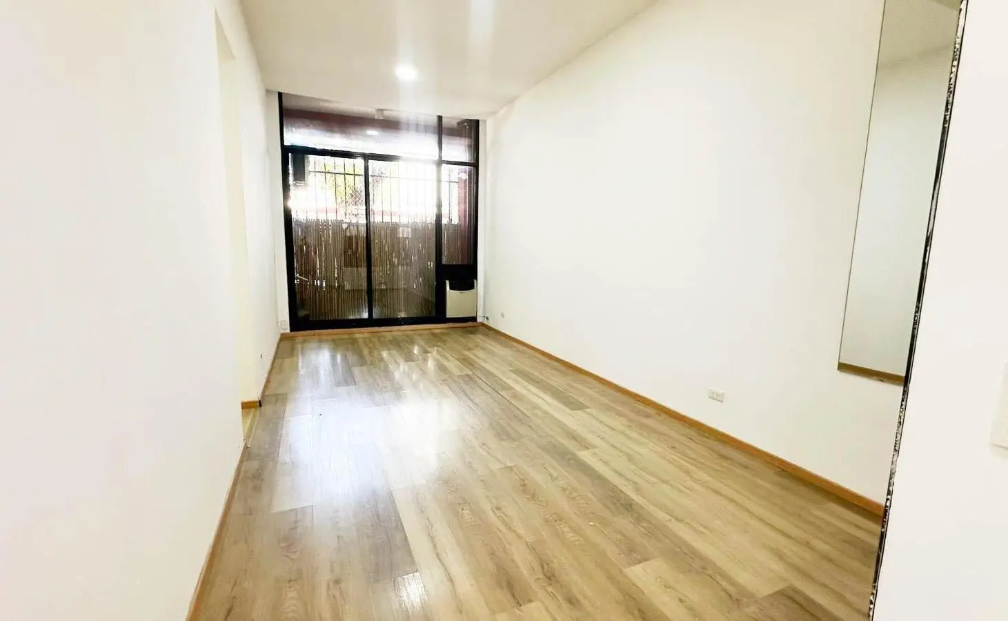 Departamento de 3 ambientes en el corazón de Coghlan, en edificio moderno con excelentes amenities. 2