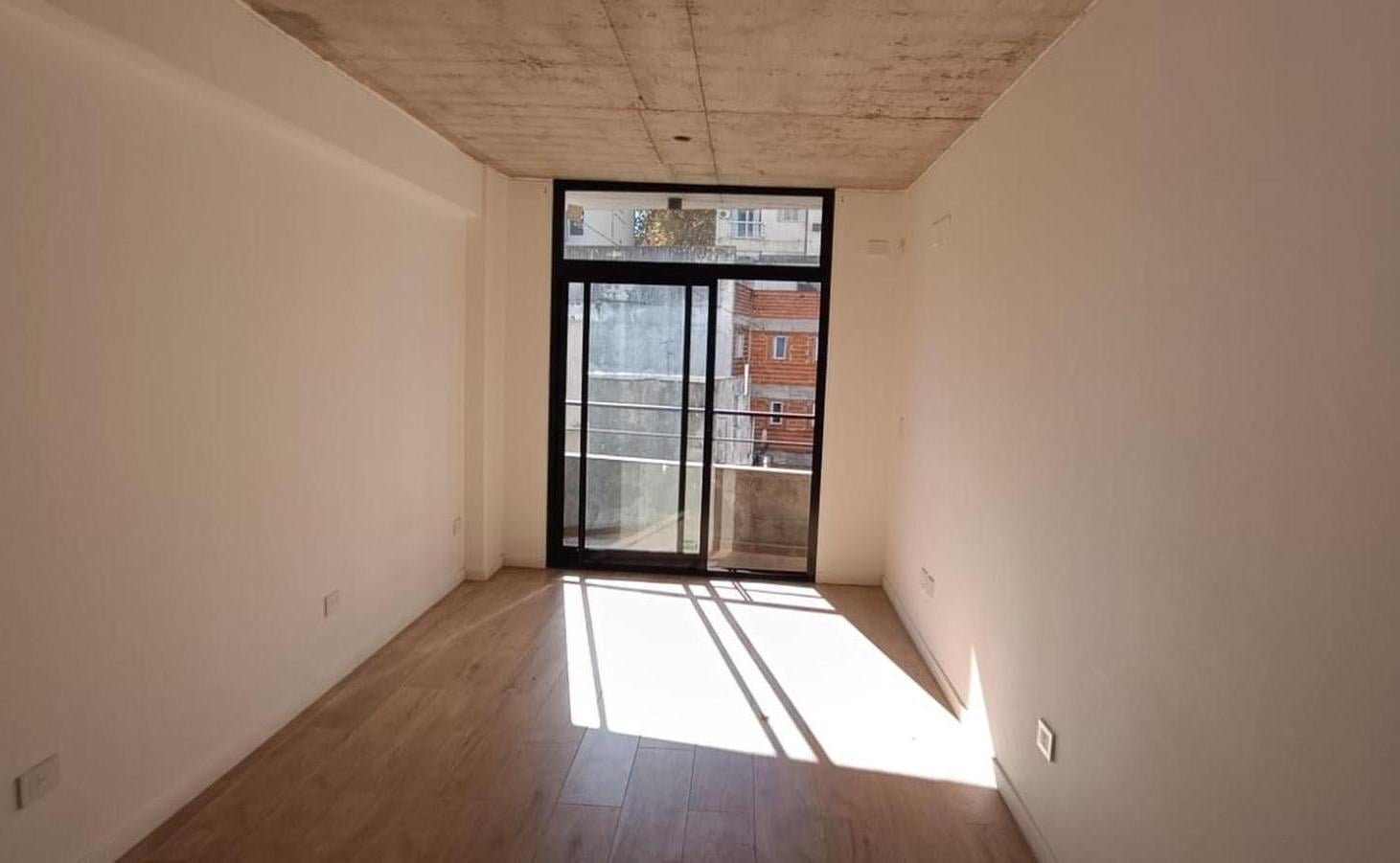 Foto de VENTA DE MONOAMBIENTE CON BALCÓN PARA VIVIR O INVERSIÓN EN E, imagen 5