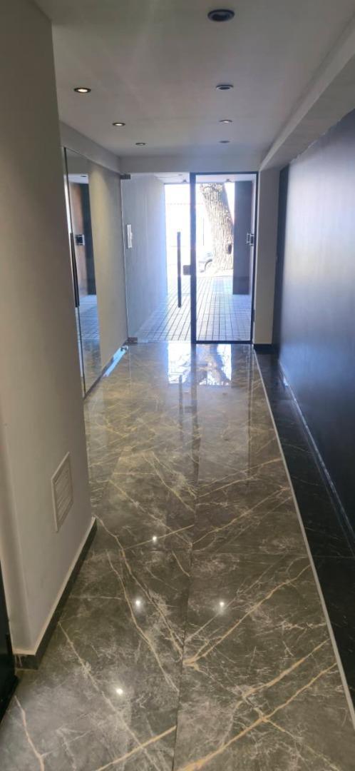 Foto de DEPARTAMENTO 2 AMB.CON TOILLETE Y BA;O EN SUITE, imagen 4